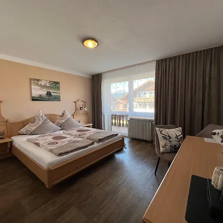 Guest house Gaestehaus-pension Keiss Hopferau