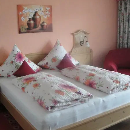 Guest house Gaestehaus-pension Keiss Hopferau